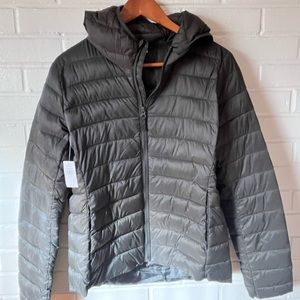 Old Navy lightweight puffer jacket